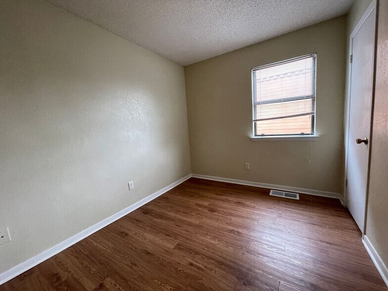 Building Photo - 3407 Victoria Cir