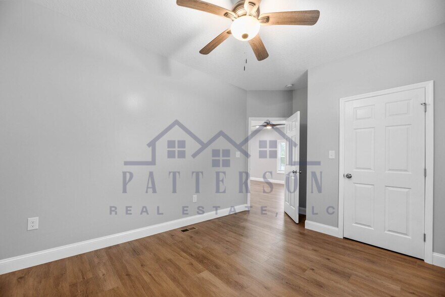 Building Photo - 2544 Bernhurst Dr