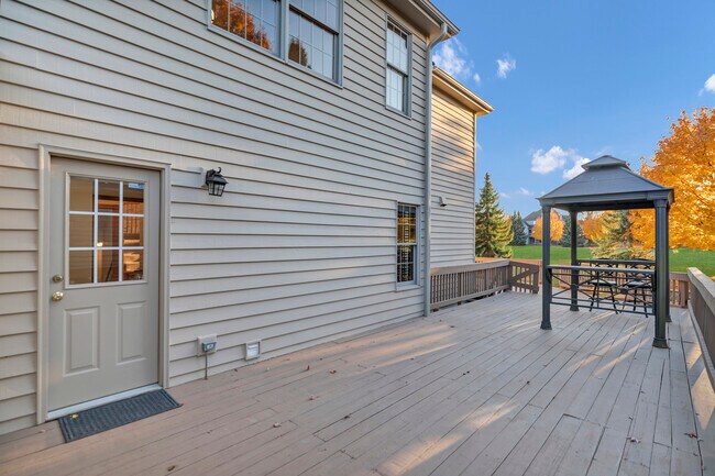 Building Photo - 4N550 School Rd