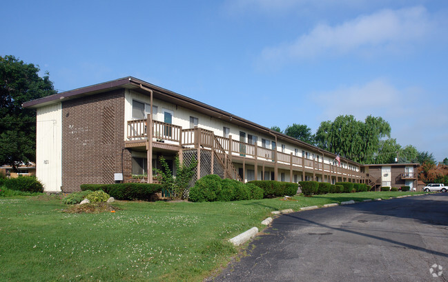 Primary Photo - Shoreland's Harbor House