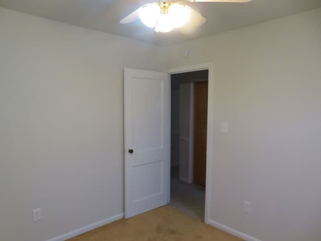 Building Photo - 7300 Claiborne Rd