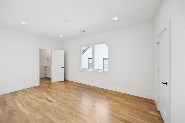 Building Photo - 5638 Winton St