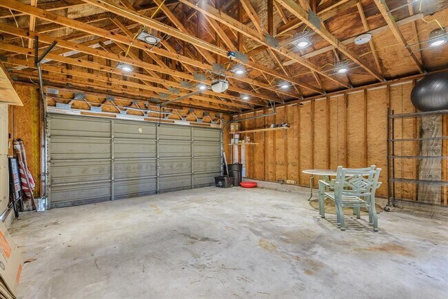 Building Photo - 16806 Doverwood Way