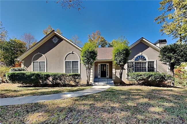 Primary Photo - 39 Waterford Pl