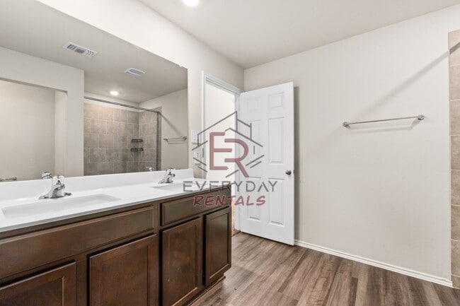 Building Photo - 2610 Wigeon Wy