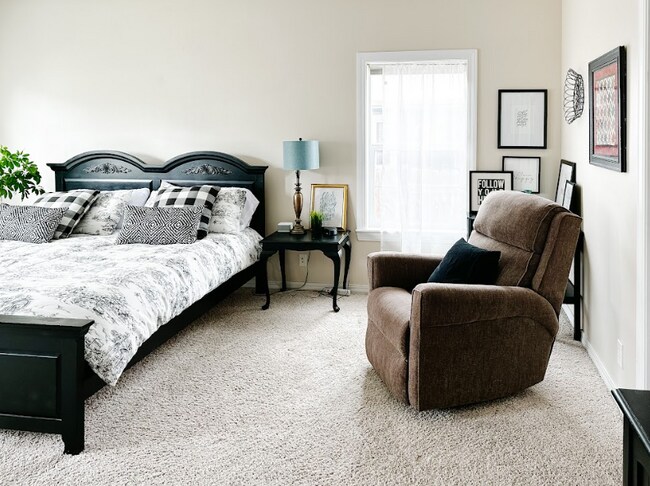 Master Bedroom - 2148 Candlewood Ave