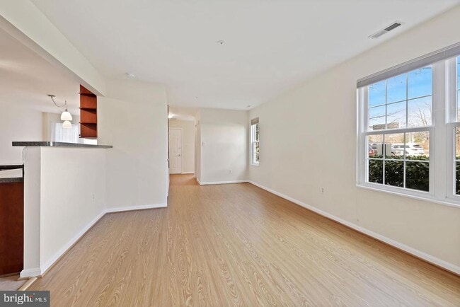 Building Photo - 15435 Reprise Terrace