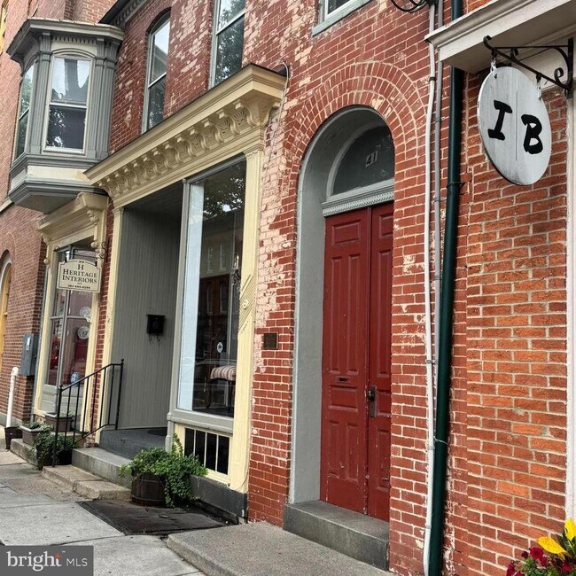 Building Photo - 41 E Patrick St