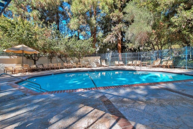 Building Photo - Wow! What a Great Home! Available Now!