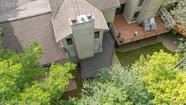 Building Photo - 1125 Meadowglen Ct