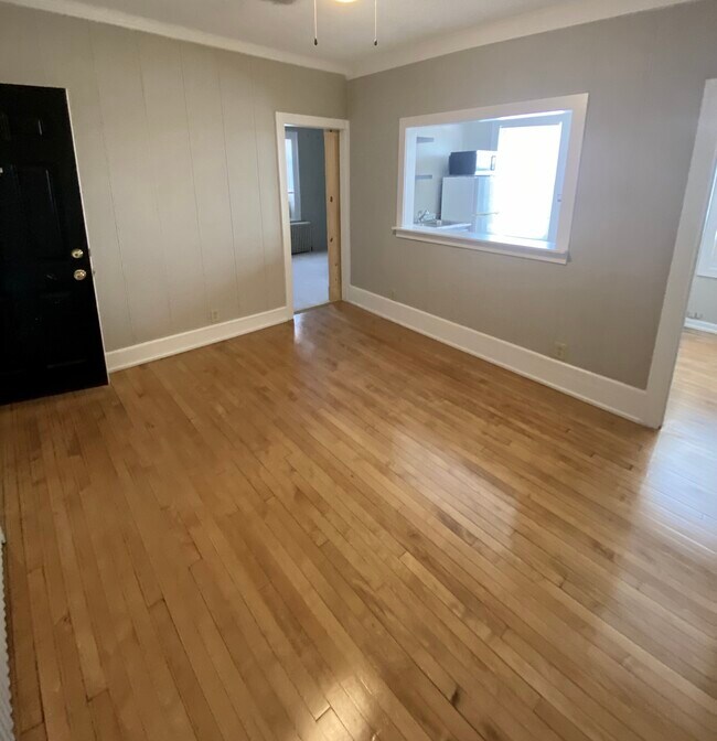 Living Room - 119 W State St