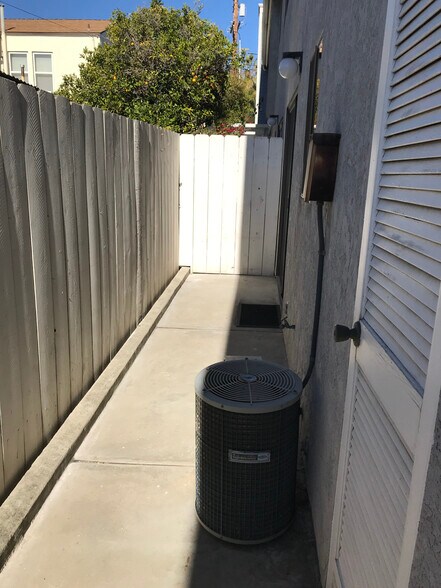 Outside patio area - 1209 Robinson Ave