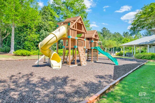 Building Photo - 32491 Water View Dr E