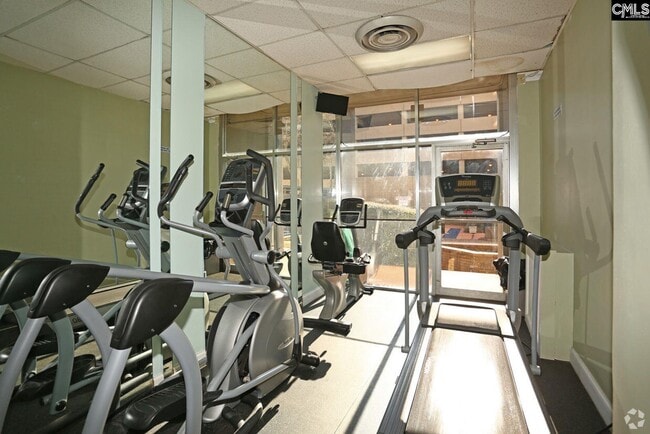 Building Photo - 1520 Senate St