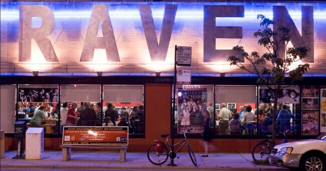 Building Photo - Edgewater Studio with Heat and Cooking Gas Included ~ No Security Deposit ~ Cat Friendly