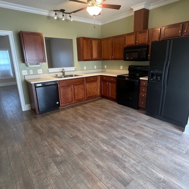 Building Photo - 4180 Dudleys Grant Dr