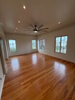 Building Photo - 1035 Meadowbrook Ave