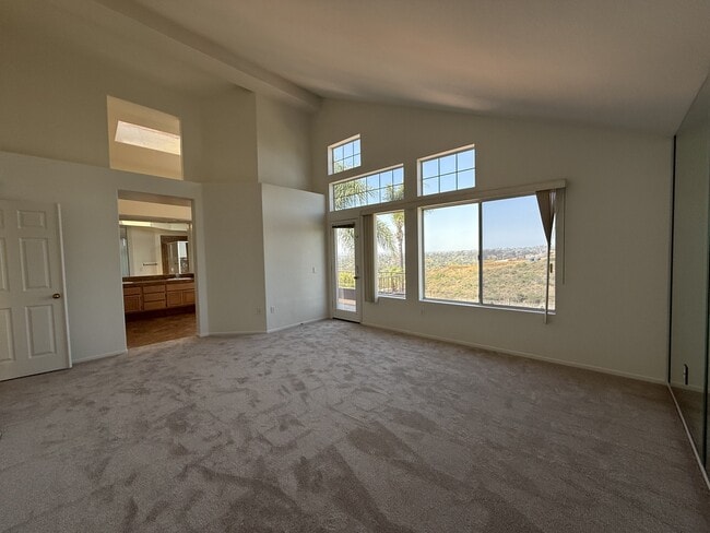 Building Photo - 593 Parkside Dr