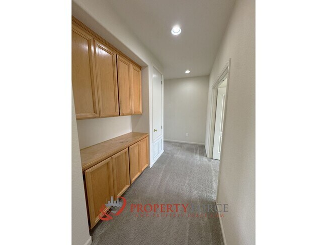 Building Photo - 31 Cymbidium Cir