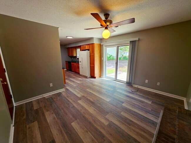 Building Photo - Nicely updated 3 bedroom, 2 bath home with 1-car garage