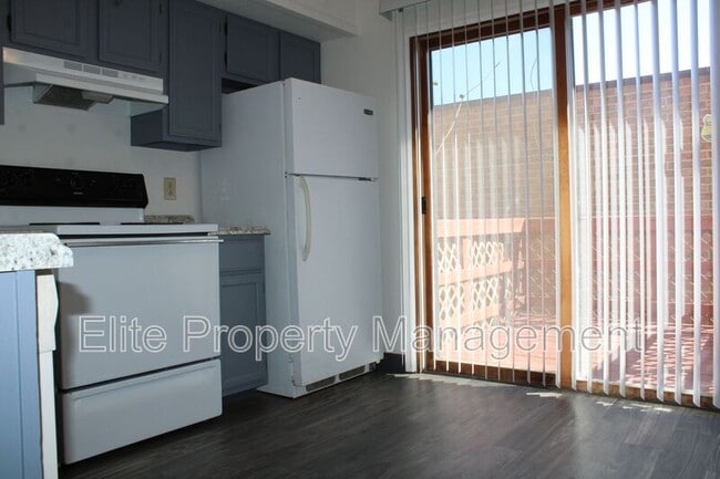 Building Photo - 1984 N Salem Ave