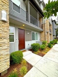 Building Photo - 412 Arc Ct