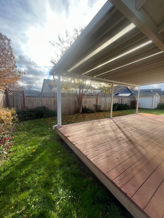 Building Photo - Great Single level Home!