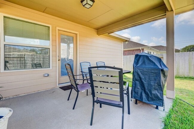 Building Photo - 23707 Walnut Maze Ct