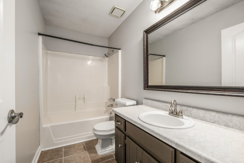 Building Photo - 2432 Laredo Ct