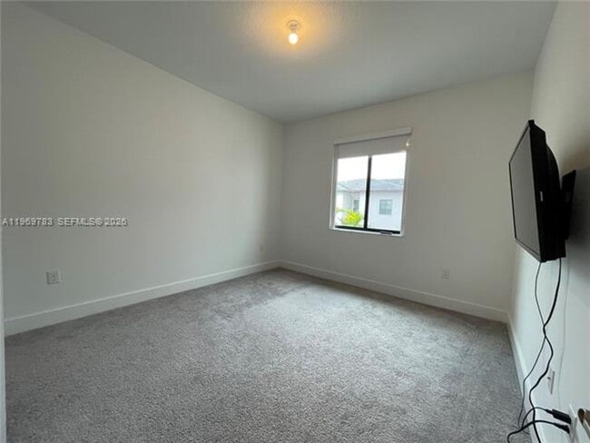 Building Photo - 4654 NW 83rd Pkwy