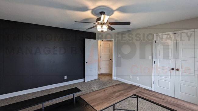 Building Photo - 890 Wild Elm Ct