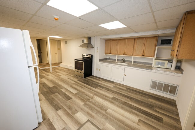 Building Photo - 1024 Chestnut St