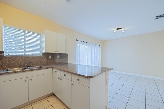 Building Photo - 8521 SW 214th Terrace