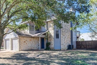 Building Photo - 1205/1207 Gregory Ln