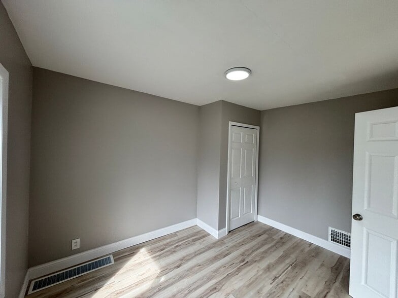 Building Photo - 21434 Panama St