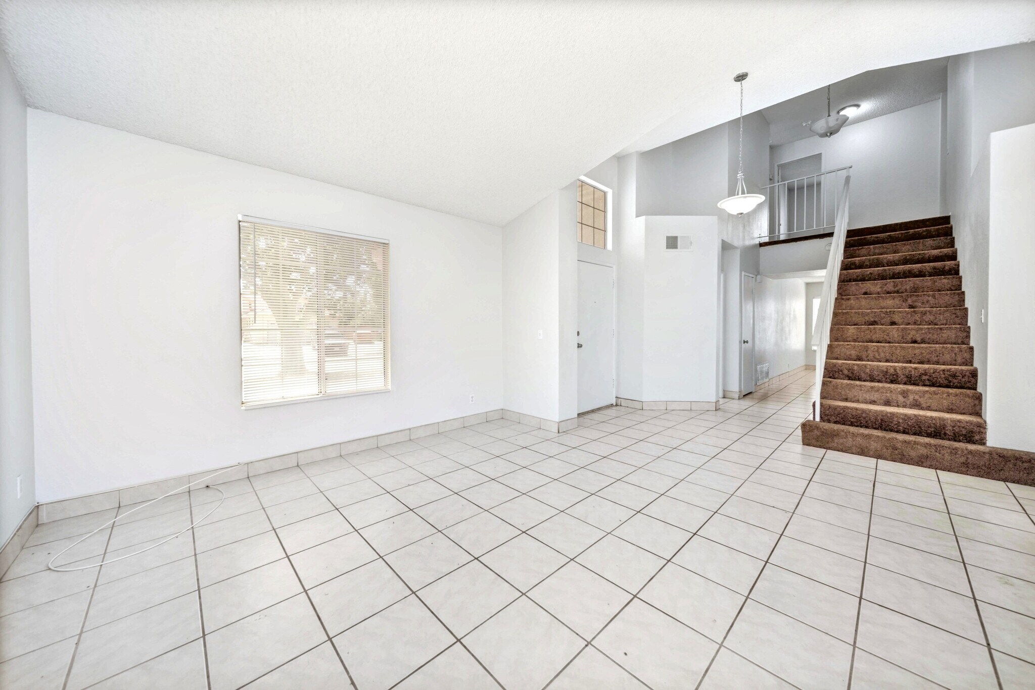 Building Photo - 771 E Avenue K7