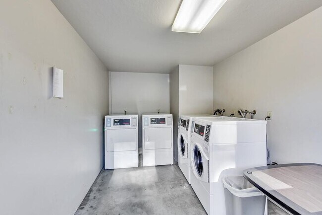 Building Photo - 159 Emerson St