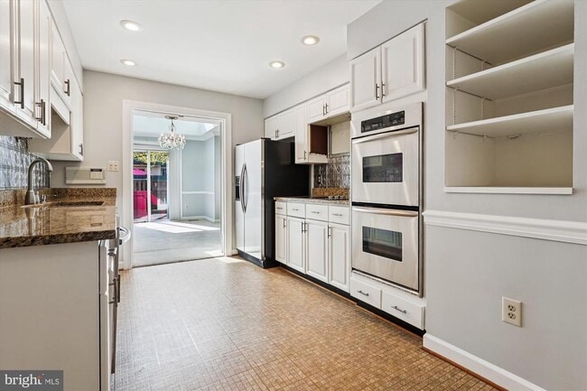 Building Photo - 6267 Masefield Ct