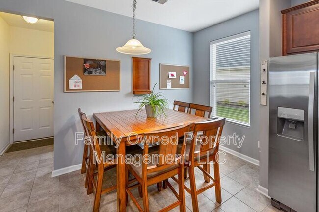 Building Photo - 159 Meadow Wood Rd