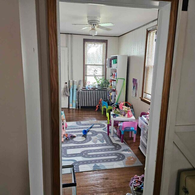 Building Photo - 139 N Seton Ave