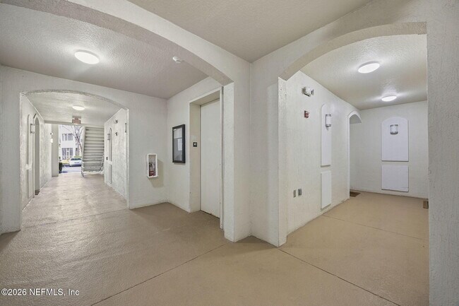 Building Photo - 11251 Campfield Dr