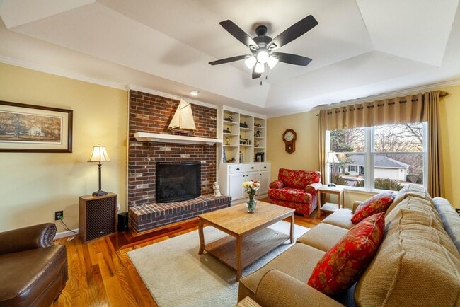 Building Photo - Single Family Home - Available For Rent!