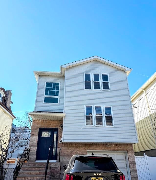 Building Photo - 333 New York Ave