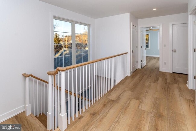 Building Photo - 17 Wilson St