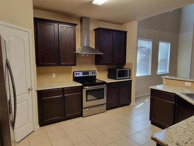 Building Photo - 1537 Castle Creek Dr