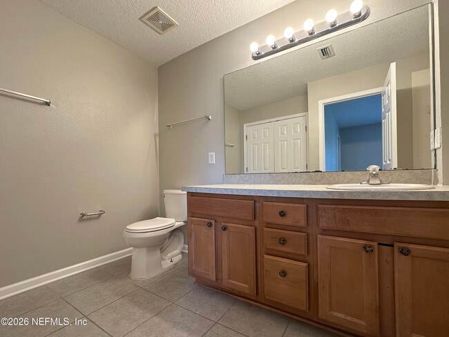 Building Photo - 1036 N Black Cherry Dr