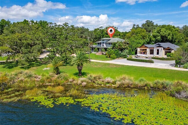 Building Photo - 311 E 8th Ave