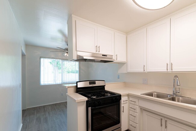 Interior Photo - 8112 - Applewood Apartments