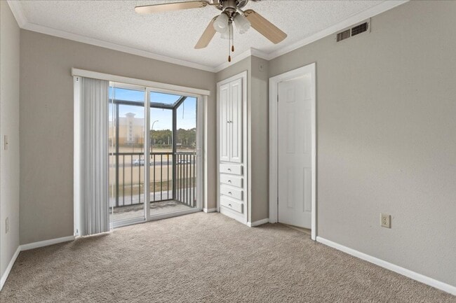 Building Photo - 115 Oyster Bay Cir