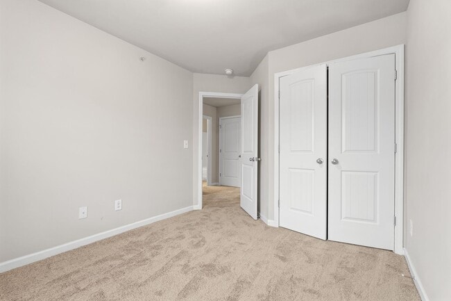 Building Photo - 3 Bedroom Townhome in Jonesboro!